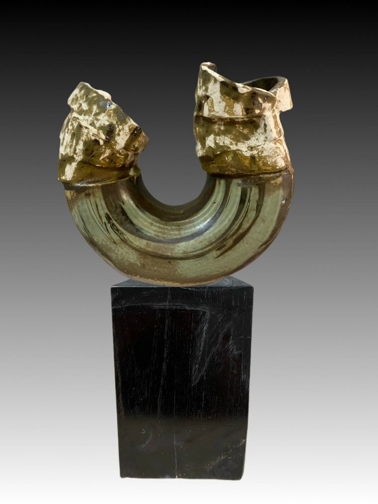 "Khởi Thủy" - Tiếp nối hành trình cùng gốm của nghệ sĩ Nguyễn Thu Thủy ảnh 1