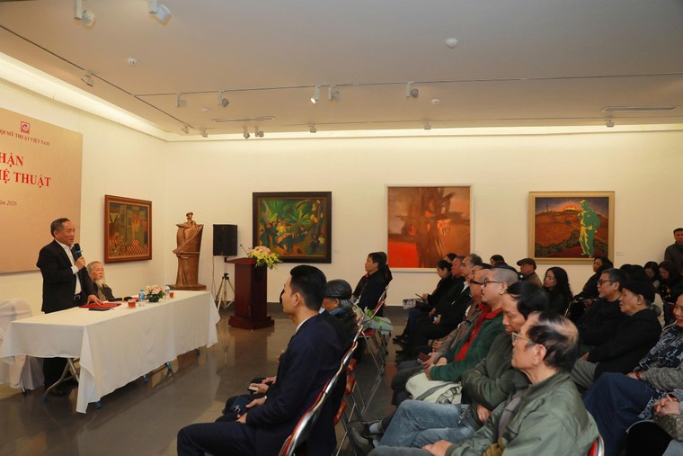 Bảo tàng Mỹ thuật Việt Nam lập kỷ lục tiếp nhận gần 1.000 tác phẩm ảnh 3