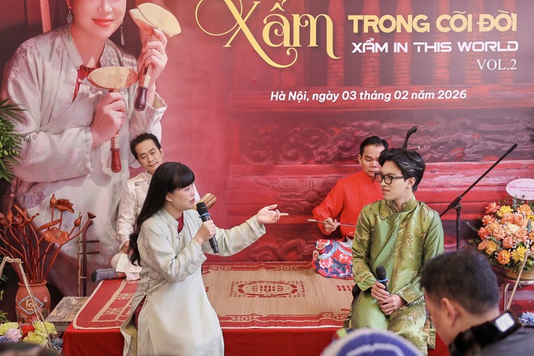 Xẩm trong cõi đời - Ghi dấu hành trình 30 năm lan tỏa nghệ thuật hát xẩm của Mai Tuyết Hoa ảnh 1