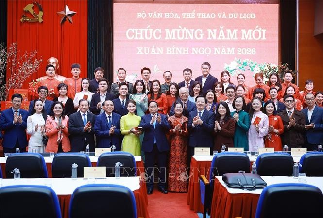 Thủ tướng yêu cầu nhanh chóng đưa các nghị quyết của Đảng về văn hóa vào cuộc sống ảnh 2