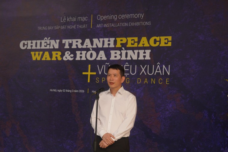 Chiến tranh và Hòa bình - Không gian sắp đặt ấn tượng tại Bảo tàng Hà Nội ảnh 2