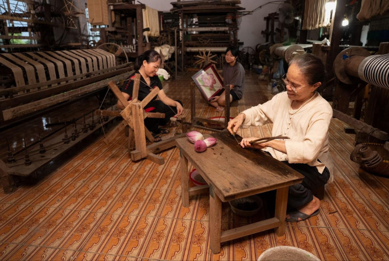 Nghệ nhân Phan Thị Thuận - Hành trình kiến tạo giá trị làng nghề ảnh 7