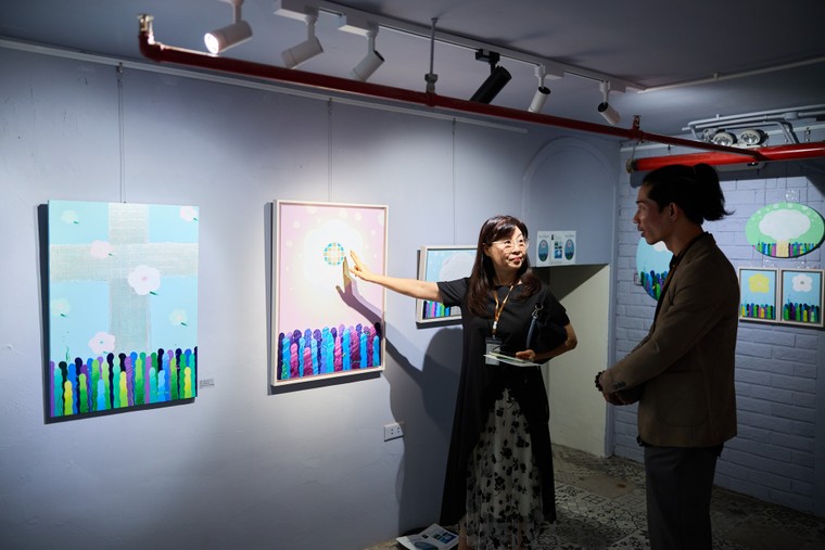 Triển lãm mỹ thuật quốc tế “Chon’s Hanoi mini art fair 2026”- điểm gặp gỡ sáng tạo của nghệ thuật đương đại ảnh 1