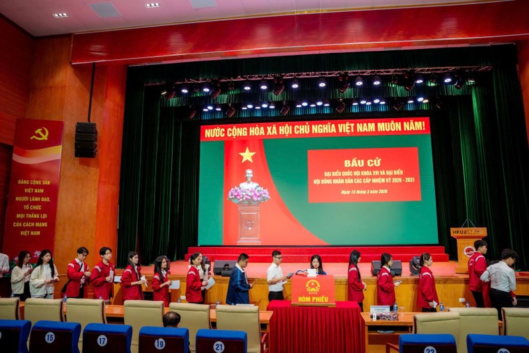 Cử tri trẻ đặt nhiều kỳ vọng vào lá phiếu bầu cử ảnh 3