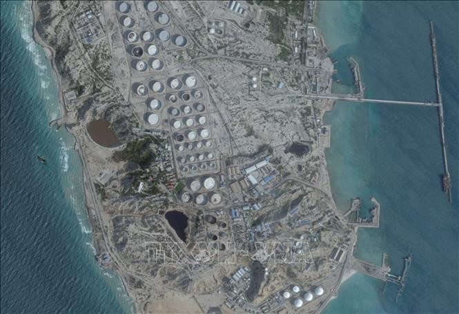 Mỹ tấn công đảo Kharg, Iran mở rộng trả đũa ảnh 1