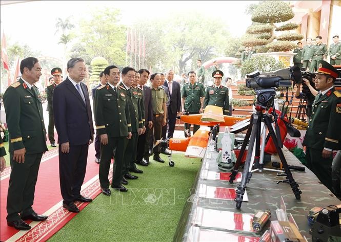 Tổng Bí thư, Chủ tịch nước Tô Lâm trao Danh hiệu Anh hùng Lực lượng vũ trang nhân dân tặng Quân khu 1 ảnh 5