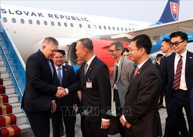 Thủ tướng Slovakia Robert Fico thăm chính thức Việt Nam ảnh 3