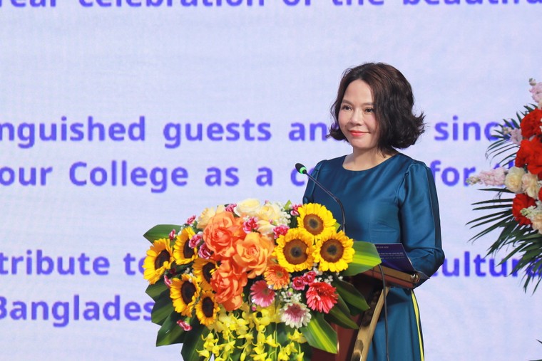 Không gian văn hóa Bangladesh rực rỡ tại Trường Cao đẳng Thương mại và Du lịch Hà Nội ảnh 2