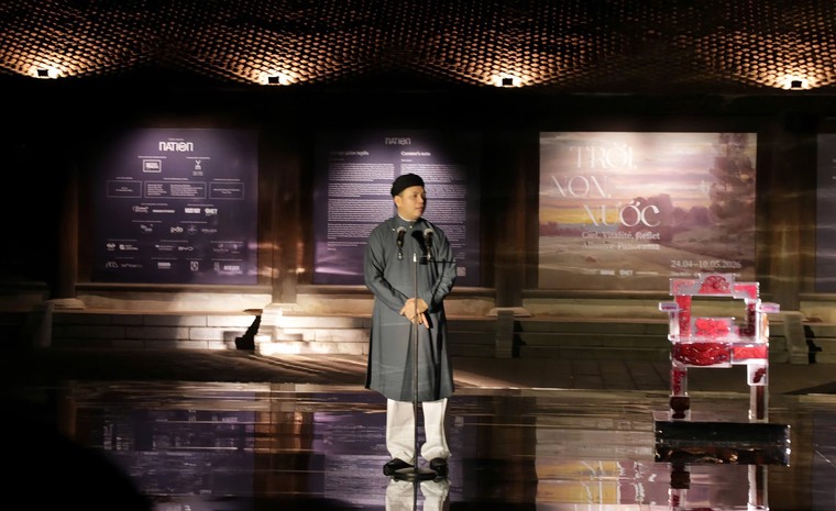 Triển lãm phản chiếu tâm hồn vua Hàm Nghi chính thức khai mạc tại Thủ đô ảnh 4