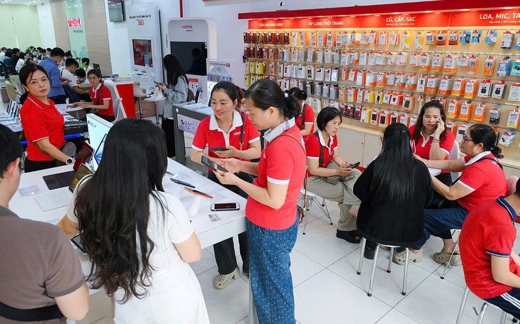 Gần 50.000 điểm hỗ trợ khách hàng Viettel xác thực thông tin thuê bao tránh bị khóa SIM ảnh 1