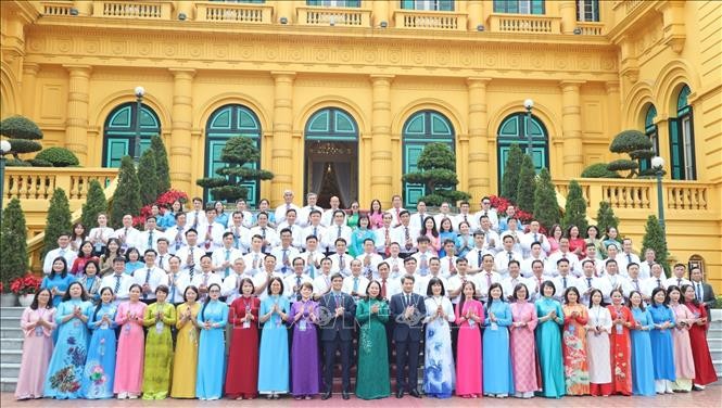 Phó Chủ tịch nước Võ Thị Ánh Xuân gặp mặt các Chủ tịch Công đoàn tiêu biểu ảnh 3