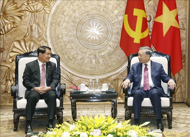 Tổng Bí thư, Chủ tịch nước Tô Lâm tiếp Ủy viên Trung ương Đảng, Bí thư Thành ủy, Chủ tịch Hội đồng Nhân dân thủ đô Viêng Chăn (Lào) ảnh 2