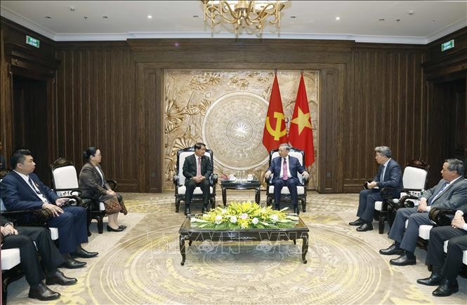Tổng Bí thư, Chủ tịch nước Tô Lâm tiếp Ủy viên Trung ương Đảng, Bí thư Thành ủy, Chủ tịch Hội đồng Nhân dân thủ đô Viêng Chăn (Lào) ảnh 3