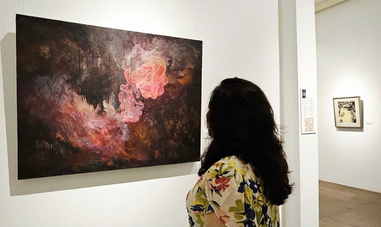 Khởi nguyên của Ngũ thể – Cuộc phóng chiếu nội tâm của năm họa sĩ trẻ ảnh 7