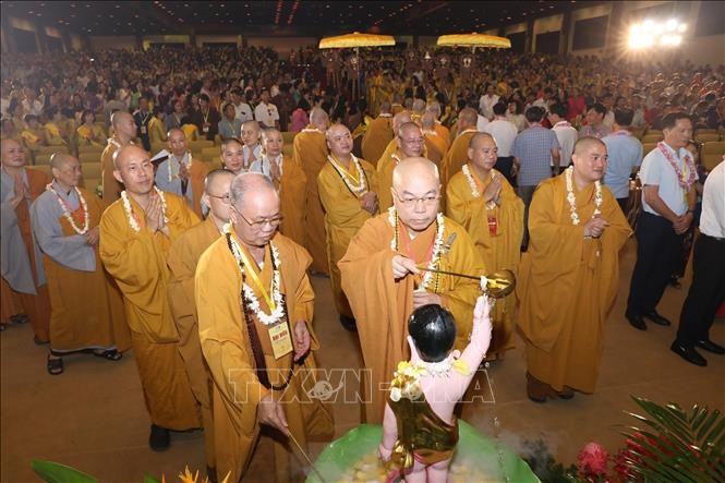 Lan tỏa hình ảnh Phật giáo Việt Nam đồng hành cùng dân tộc trong Đại lễ Phật Đản ảnh 2