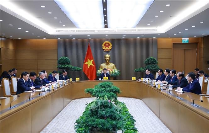 Thủ tướng Lê Minh Hưng điện đàm với Thủ tướng Trung Quốc ảnh 2