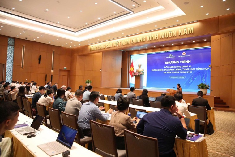 Văn phòng Chính phủ bồi dưỡng chuyển đổi AI trong công tác hành chính ảnh 1