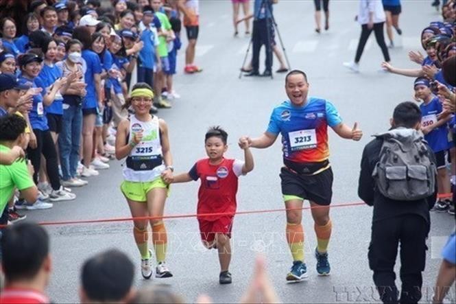Thư của Tổng Bí thư, Chủ tịch nước gửi nhân kỷ niệm 25 năm "Ngày Gia đình Việt Nam" ảnh 1