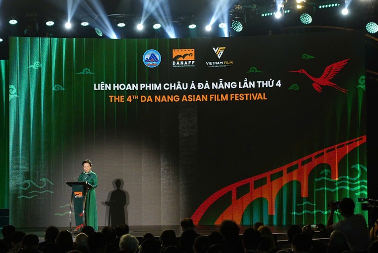 DANAFF IV trao Giải Thành tựu điện ảnh trọn đời cho Bill Mechanic ảnh 2