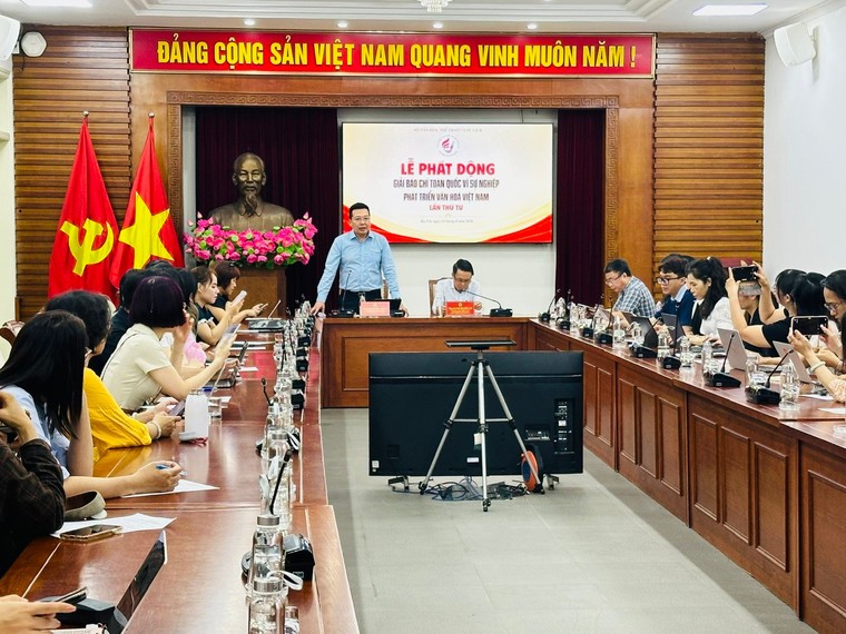 Phát động Giải Báo chí toàn quốc “Vì sự nghiệp phát triển văn hóa Việt Nam” lần thứ Tư ảnh 2