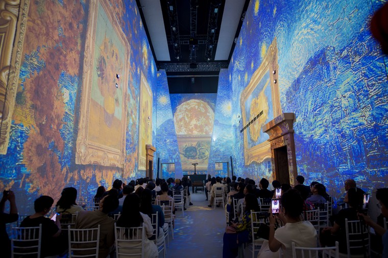 Bước vào thế giới hội họa Van Gogh giữa lòng Hà Nội ảnh 2