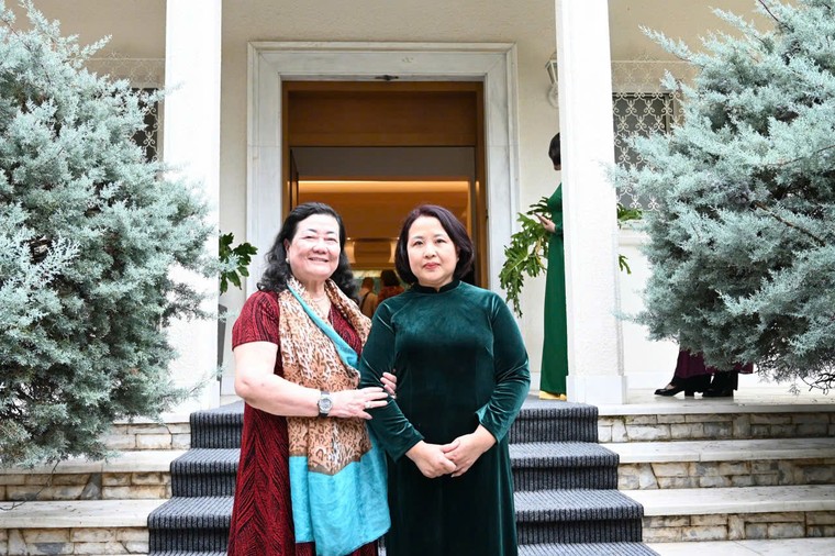 Lương y Nguyễn Thị Hồng Phong nhận bằng khen vì đóng góp trong công tác an sinh xã hội và chăm sóc sức khỏe cộng đồng ảnh 1