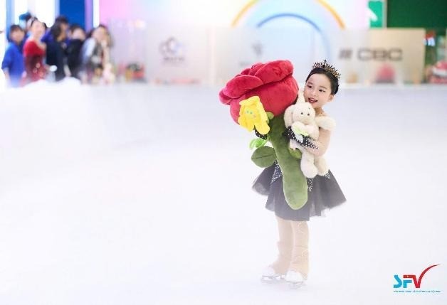 Đến Vincom dịp 20/10: Đi xe hoa hồng, tư vấn phong cách từ stylist, tận hưởng ngày hội "Chiều Nàng Như Ý" ảnh 4