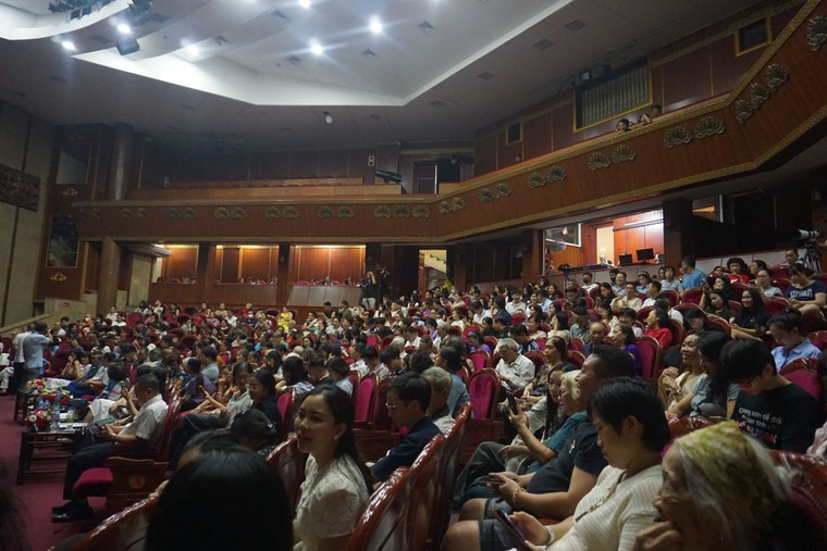 Kể lại tích xưa bằng ngôn ngữ Chèo ảnh 5
