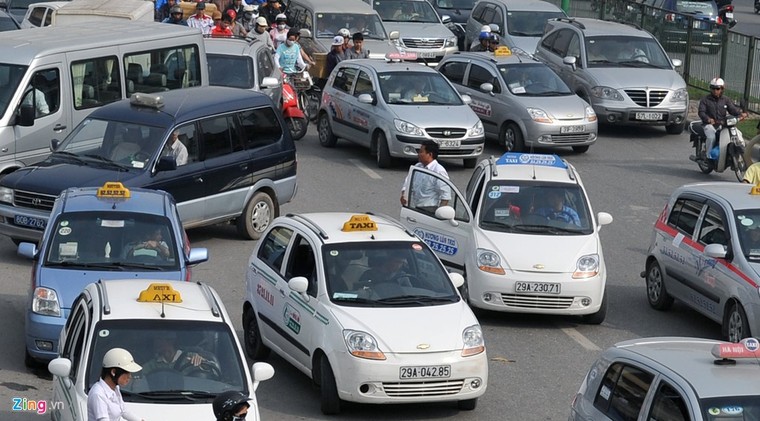 Đi tìm thủ phạm gây ùn tắc giao thông ở Hà Nội ảnh 10