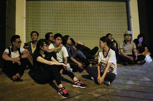  Hơn 1.000 xe máy chìm nghỉm trong nước ở Sài Gòn ảnh 2