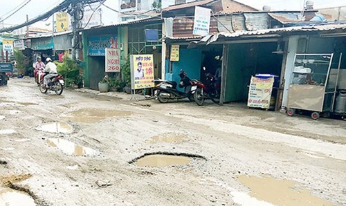 Mưa một ngày, khổ cả tuần ảnh 3