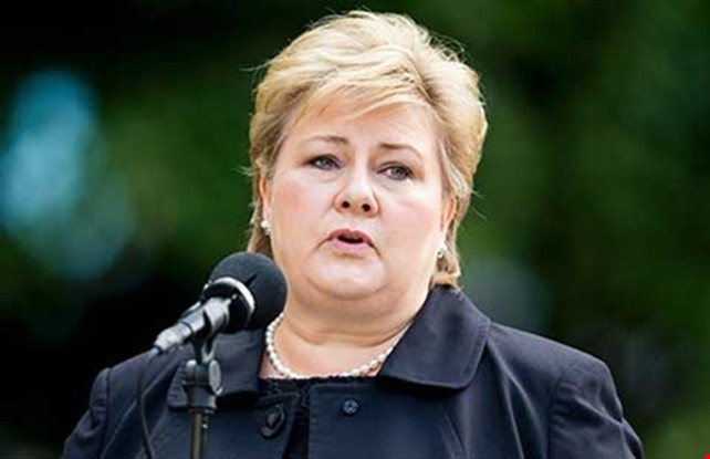 Tổng biên tập đối đầu với Facebook vì ‘Em bé napalm’ ảnh 1