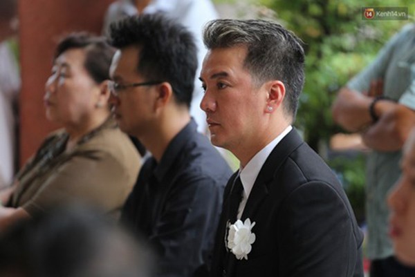 Những giây phút xúc động tiễn đưa Minh Thuận ảnh 15