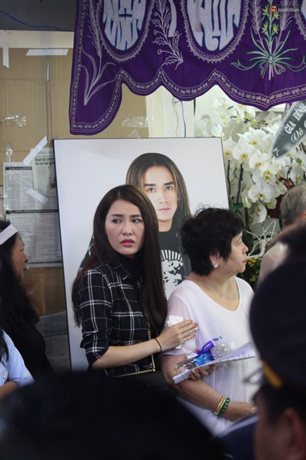 Những giây phút xúc động tiễn đưa Minh Thuận ảnh 6