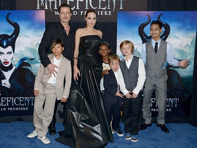 Brad Pitt bị Angelina Jolie chặn điện thoại, không được gặp con ảnh 1