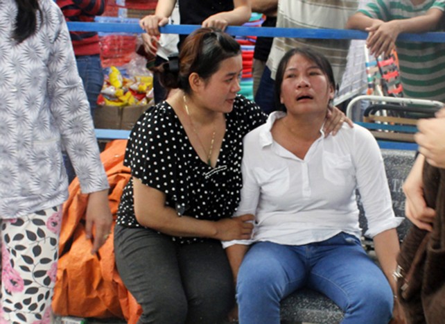 Cháy rụi 4 căn nhà ở làng đại học TP HCM ảnh 1