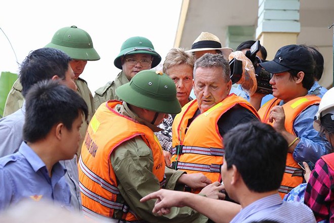 Ray đường sắt treo lơ lửng vì xói nền ảnh 6