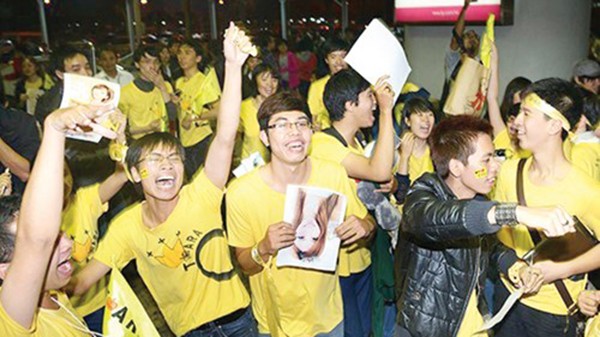 Nỗi lo văn hóa ngoại lai ảnh 2