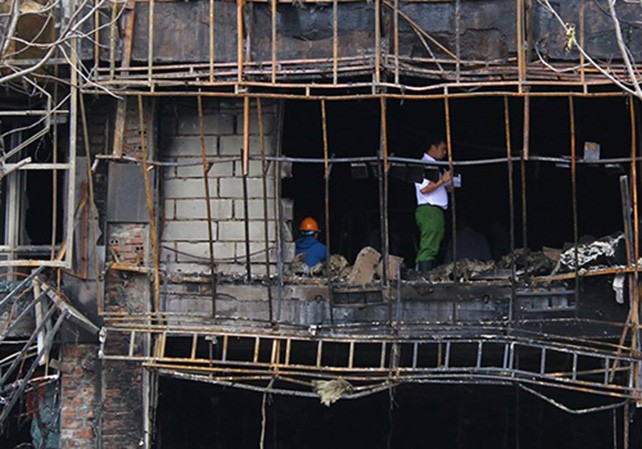 Vụ cháy quán karaoke xảy ra như thế nào? ảnh 1