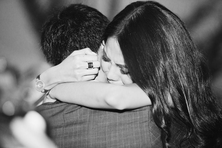 Lan Khuê hạnh phúc bật khóc vì được bạn trai đại gia bất ngờ cầu hôn ảnh 2