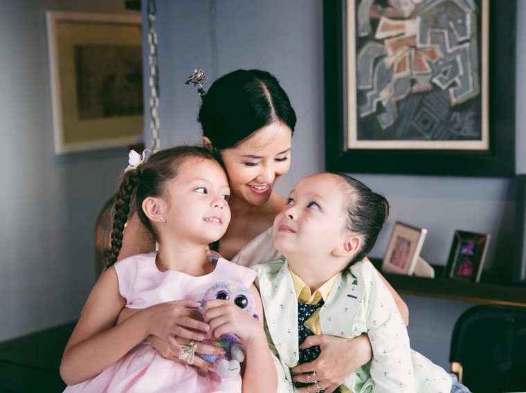 Hồng Nhung bất ngờ tuyên bố đã chia tay chồng tây ảnh 2