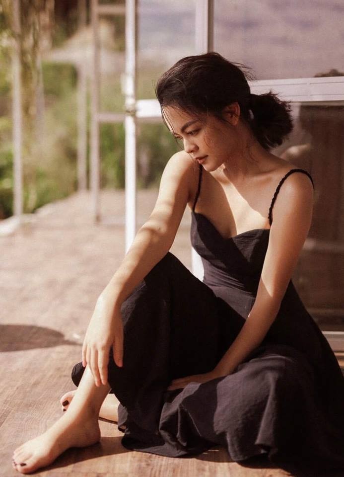 Phạm Quỳnh Anh hở bạo, quyến rũ trong bộ ảnh mới ảnh 7