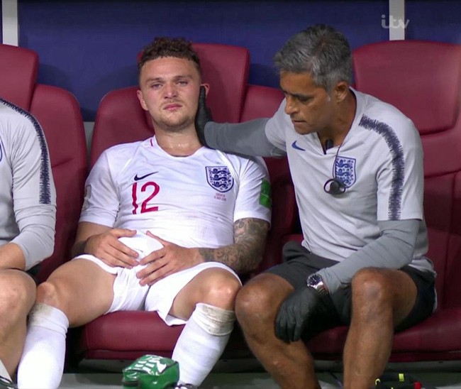 Thất bại trước Croatia, cầu thủ và VĐV Anh bật khóc nức nở ảnh 2