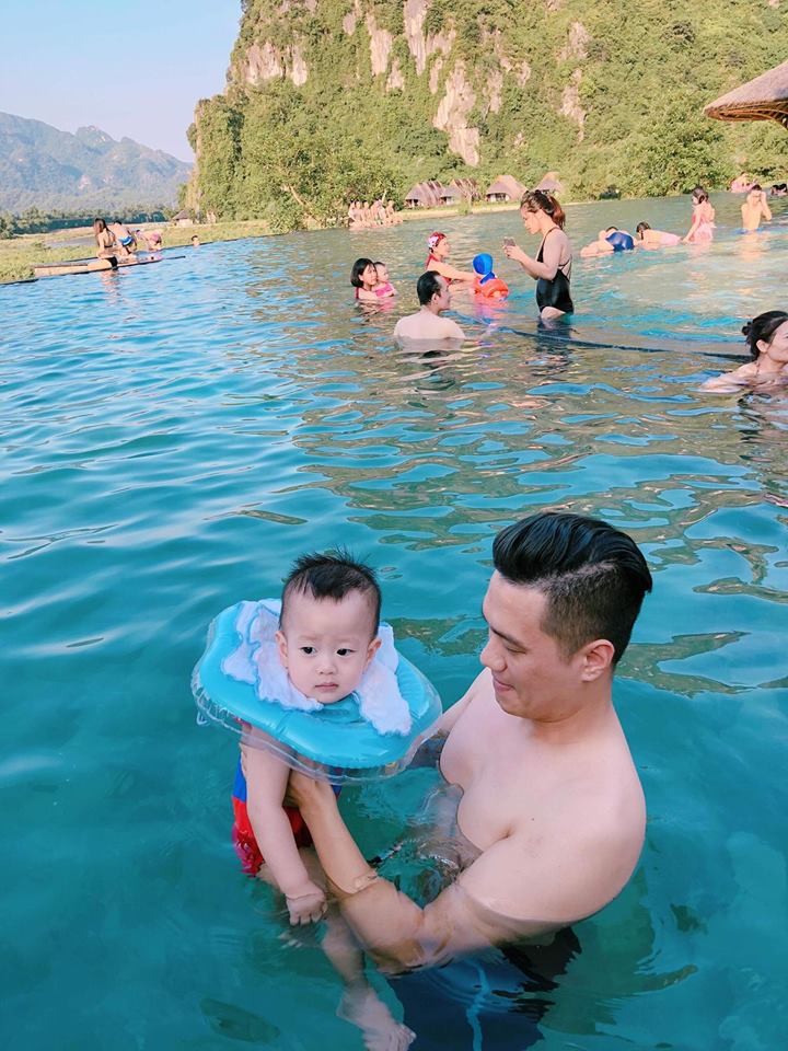 Việt Anh công khai xin lỗi vợ, Quế Vân vẫn 'mặt dày' đăng hình tình tứ ảnh 3