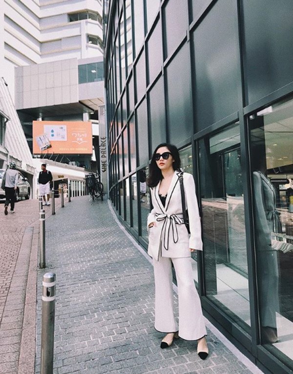 Diện váy khoét ngực sâu, Văn Mai Hương ngày càng quyến rũ hậu chia tay tình cũ ảnh 5