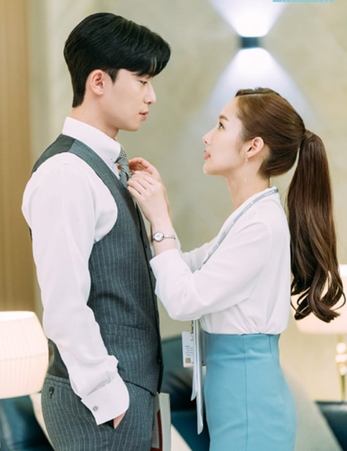 Bị đồn hẹn hò, đại diện cặp đôi 'Thư ký Kim' liên tục phủ nhận ảnh 3