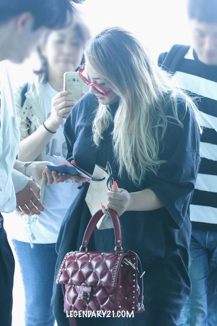 Phát hoảng với thân hình béo phì của 'nữ hoàng sexy' của 2NE1 ảnh 6