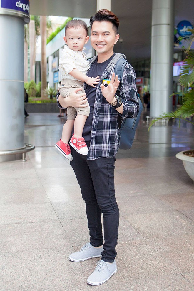 Nam Cường lần đầu công khai con trai 2 tuổi với vợ hot girl ảnh 5