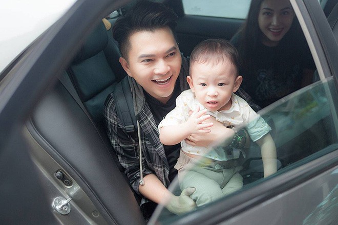 Nam Cường lần đầu công khai con trai 2 tuổi với vợ hot girl ảnh 8