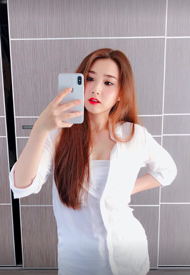 Nhan sắc xinh đẹp của cô gái lấy được trái tim 'soái ca' Bùi Tiến Dũng ảnh 4